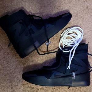 Fear of God Black on Black Mens sz 10.5